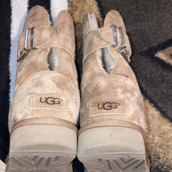 Ugg Boots - Picture 8 of 9